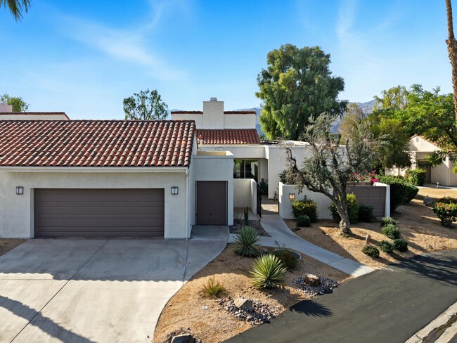 Building Photo - 809 Inverness Dr Rental