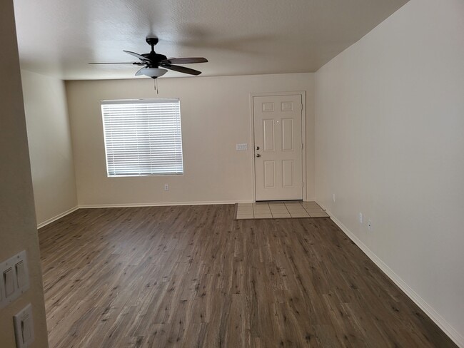 Photo - 661 Belmont Way