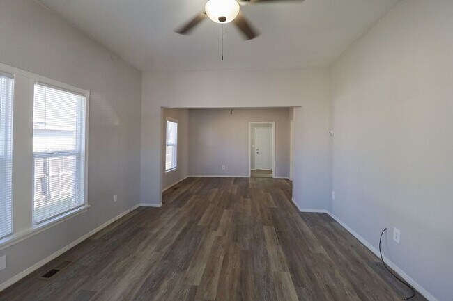 Photo - 535 S 39th W Ave