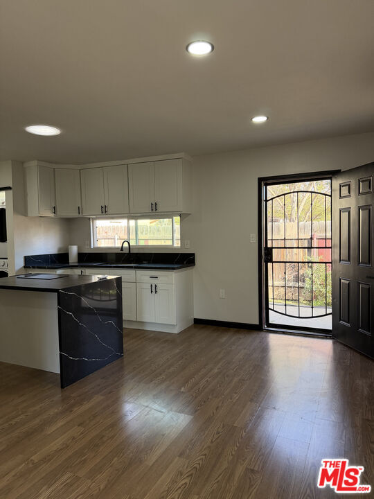 Photo - 281 Stanton St