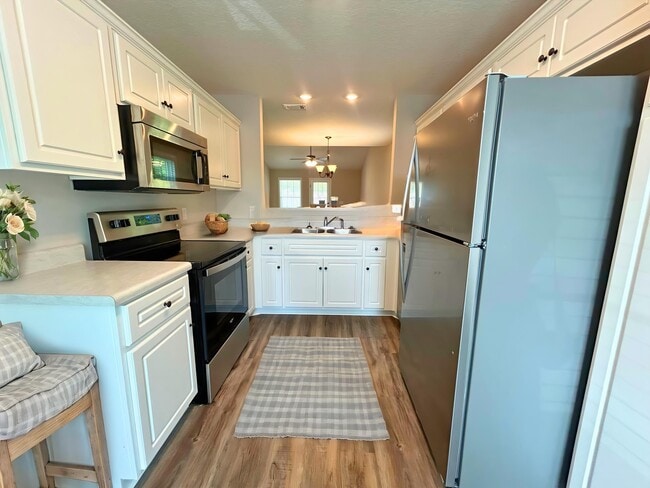 Photo - 533 Deerchase Ct