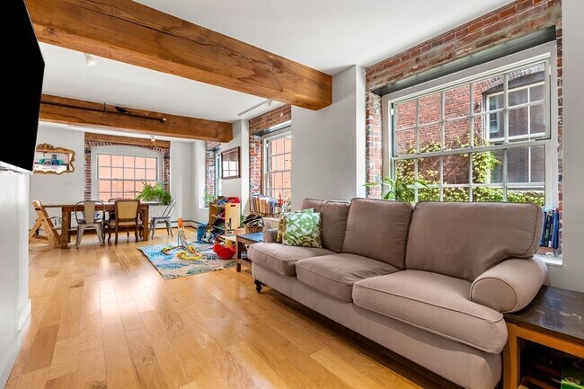 Photo - 240 Jackson St Unidad 328 Rental
