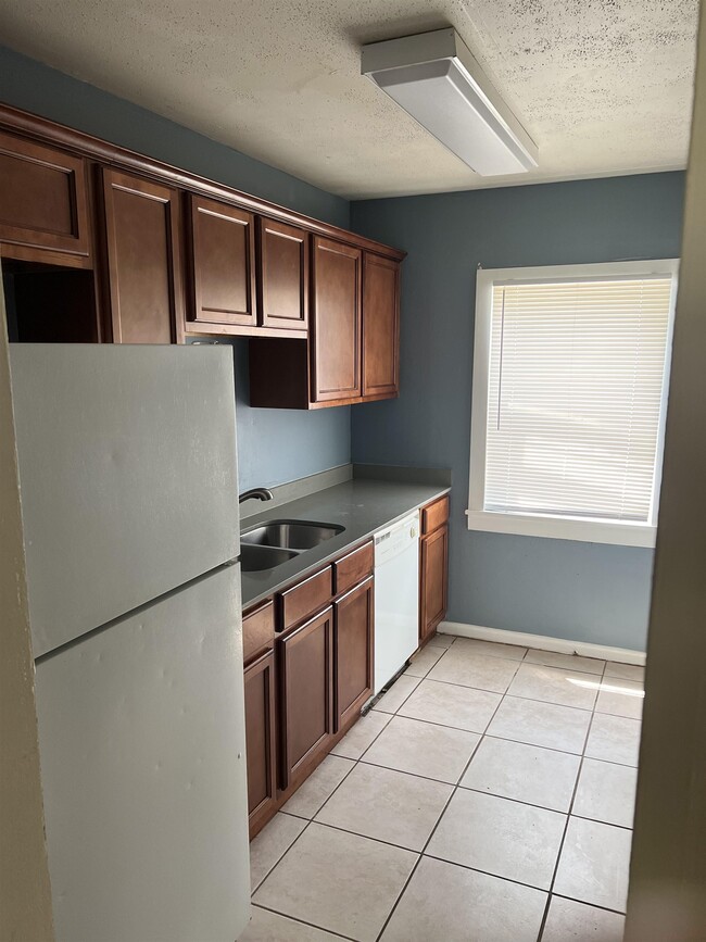 Photo - 2325 W Pensacola St Unit 156