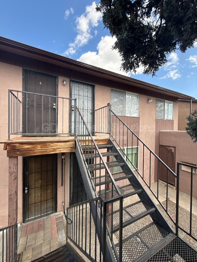 Building Photo - 128 General Arnold St NE Unit 3