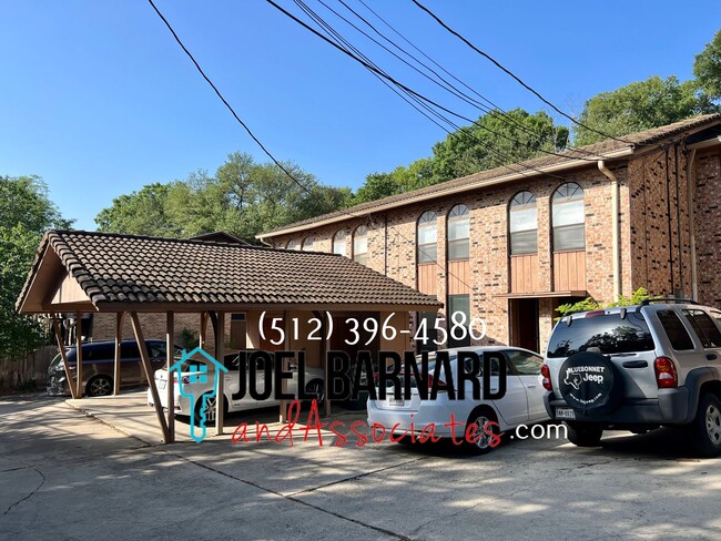 Building Photo - Available Mid July: Just steps Away from Campus and Frisbee Golf Course
