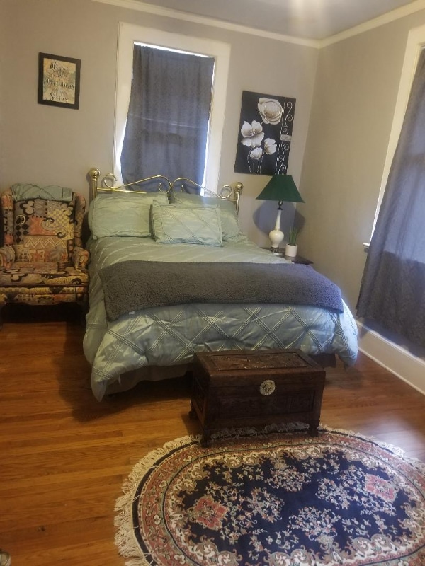 Photo - 2217 Marion St