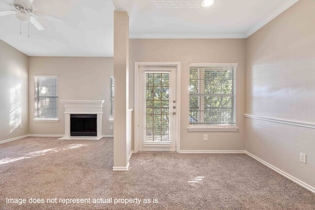 Photo - 2400 Spring Rain Dr