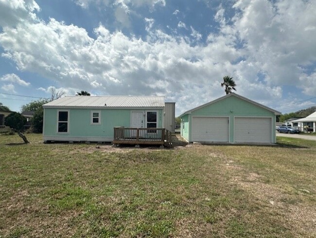 Building Photo - Ready for move in