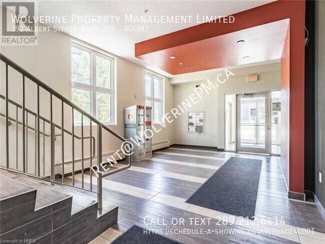 Photo - Male Student Housing in Waterloo - Students Only Unité 304-Room3