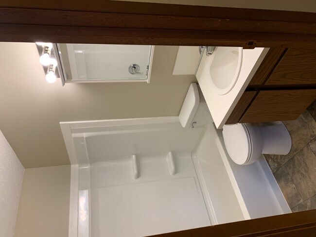 Building Photo - 203 E Wilson St