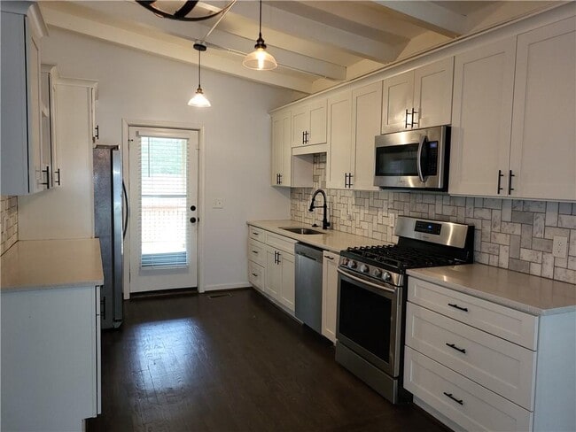 Photo - 2846 Monterey Dr