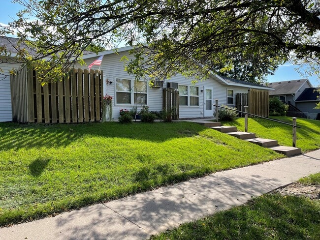 Photo - 3413 Oak Knoll Dr