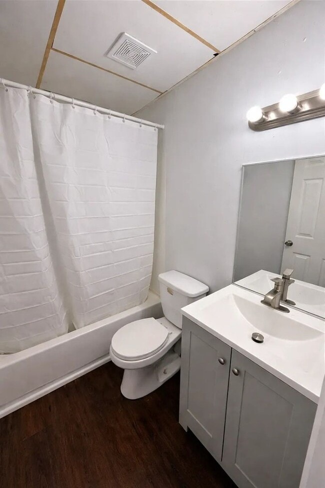 Renovated 1-Bedroom Apartment | Available Now | Housing Vouchers Accepted