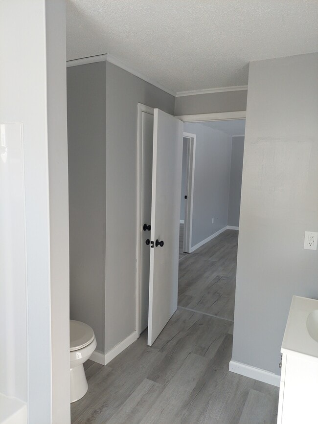 Photo - 12 Airport Rd Unit 8-4