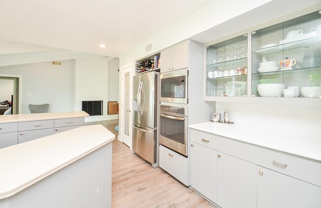 Building Photo - 1101 Guinea Dr