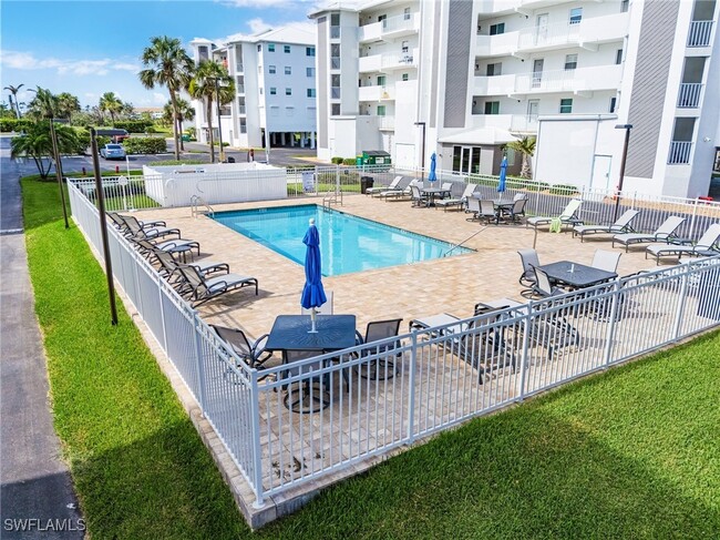 Building Photo - 4531 Bay Beach Ln Unit 231 Rental