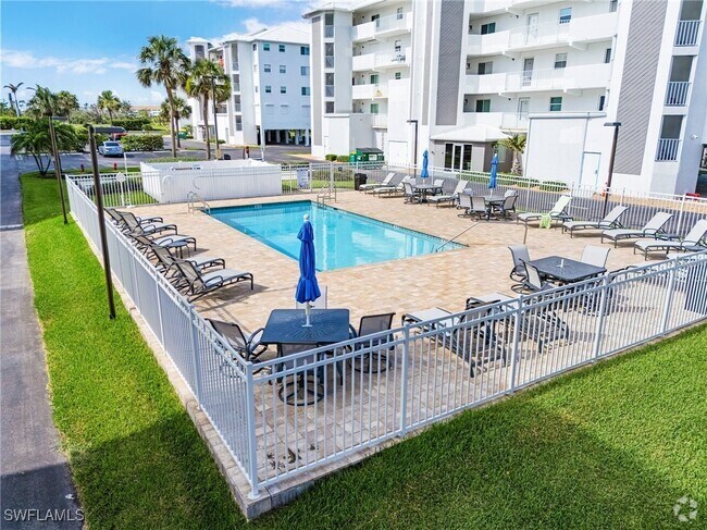 Building Photo - 4531 Bay Beach Ln Unit 231 Rental