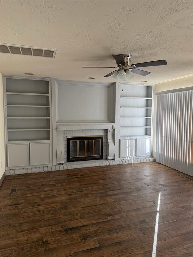 Photo - 2104 NW 115th St