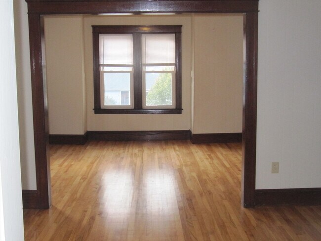 Photo - 323 Lincoln St Unit 2R