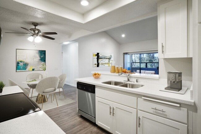 River Oaks Apartments