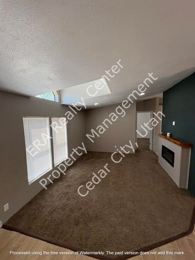 Photo - 256 Sheltie Ln