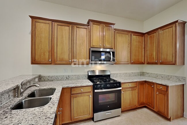 Photo - 604 Battersea Dr