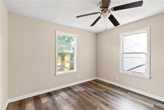 Photo - TWO BEDROOM ONE BATH UP FRONT WITH BACK APARTMENT