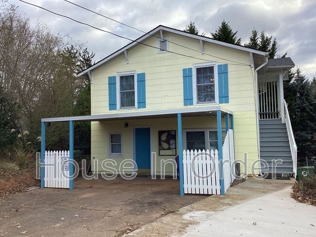 Photo - 144 Chestnut St