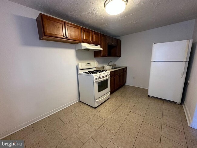 Photo - 2705 E Somerset St Unit 2B