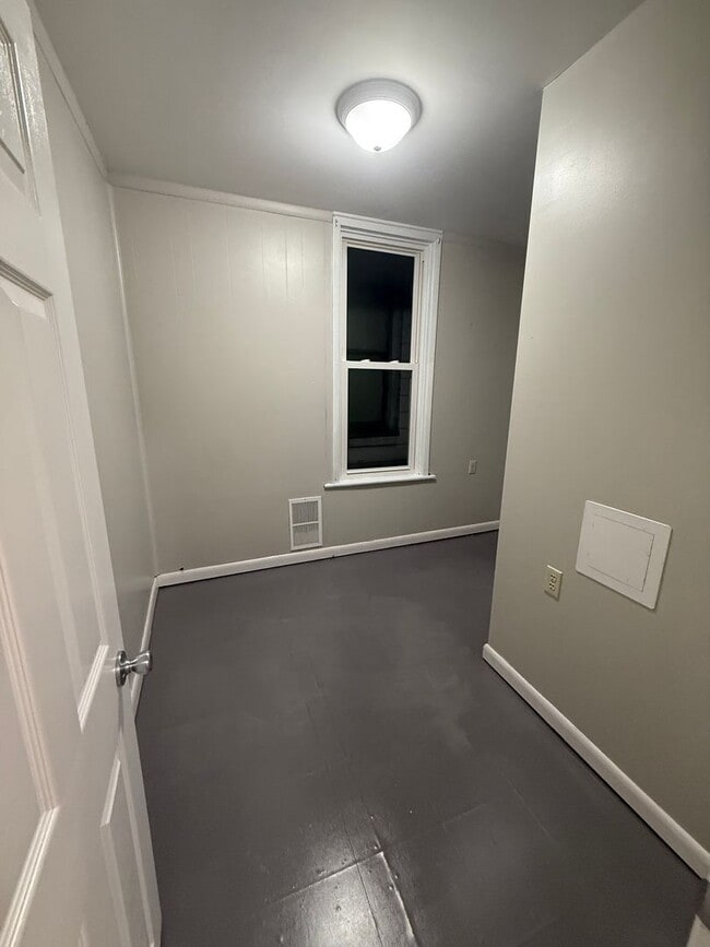 Photo - 1018-1020 Cameron Avenue Unit 1020