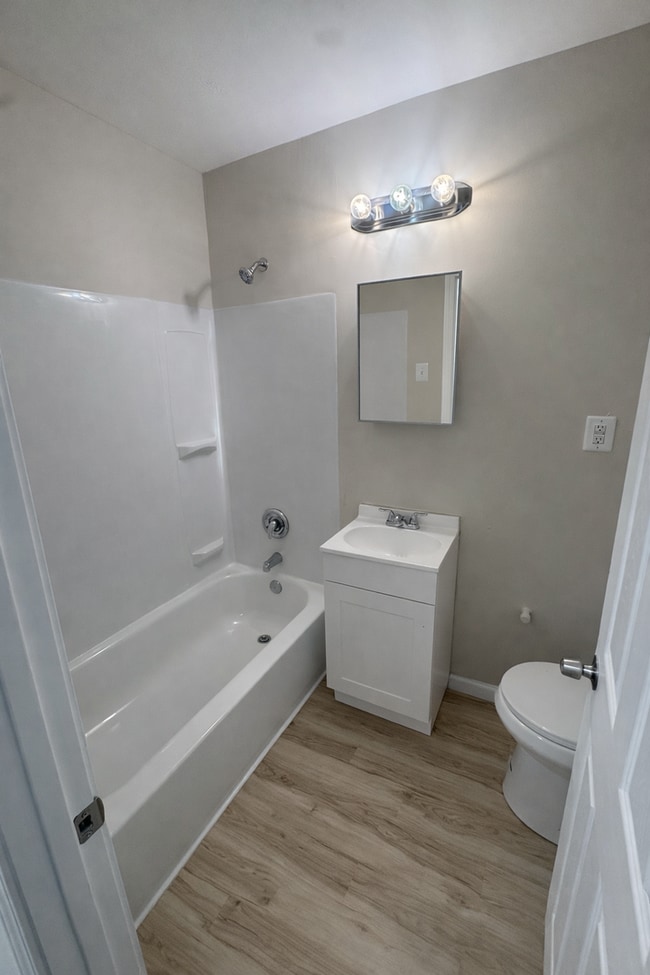 Photo - MOVE-IN SPECIAL AVAILABLE | 525+ CREDIT ACCEPTED Unit C1