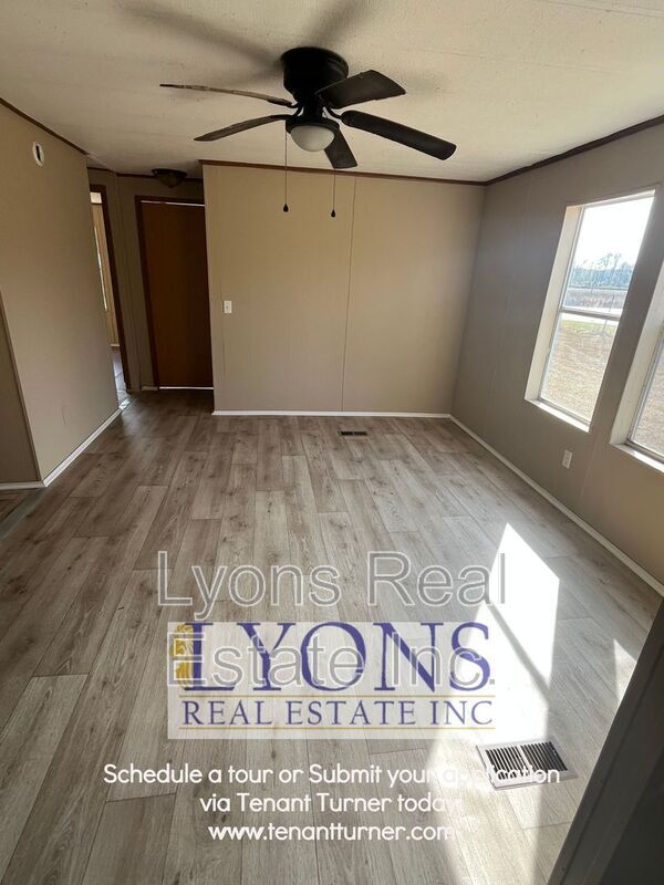 Photo - 10279 Barneyville Rd