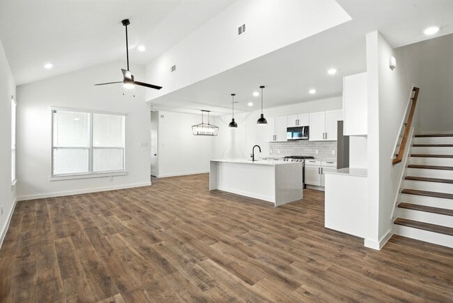 Photo - 1860 Dry Cherry Ln Unit B