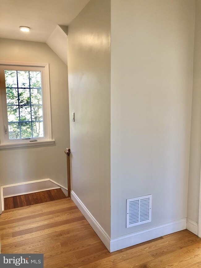 Photo - 329 Browning Ln