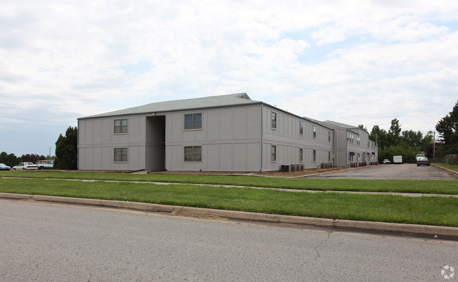 Westport Apartments - Westport Apartments