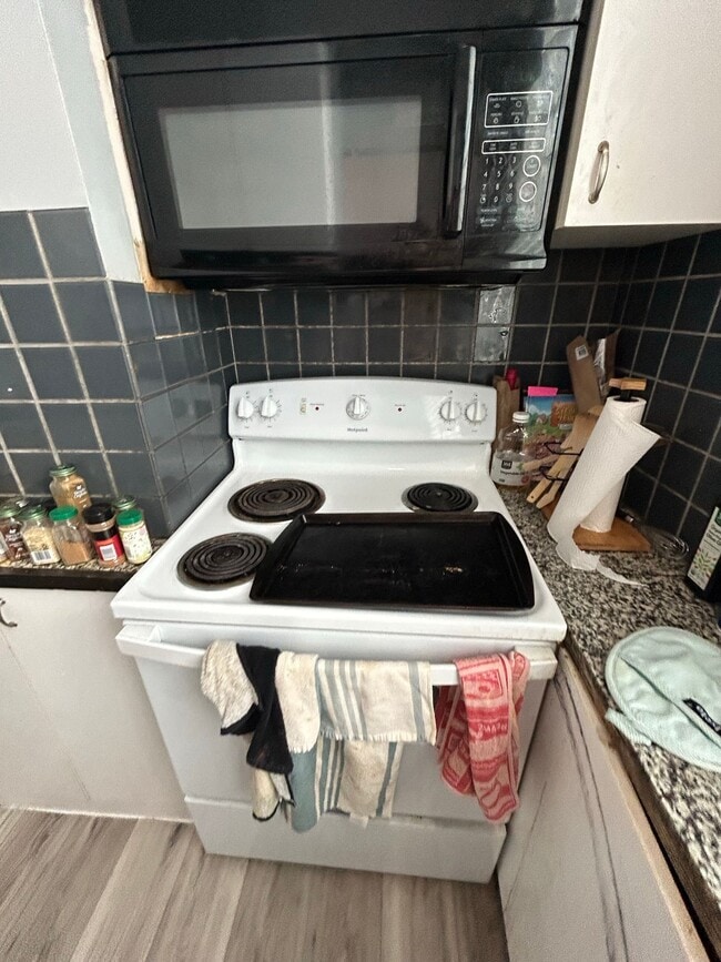 Photo - 52 Fenway Unit 5