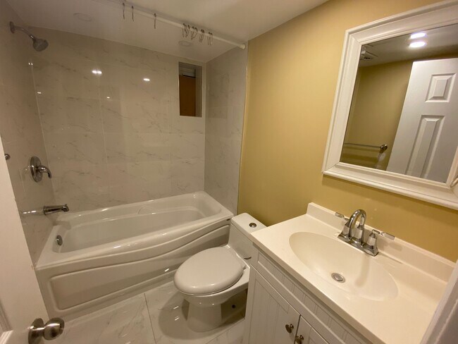 Photo - 103 Pandora Cir Unité 2