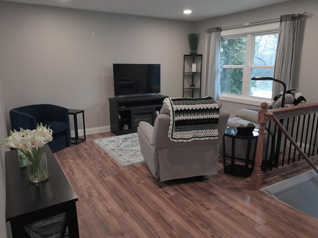Photo - 15423 Trillium Cir