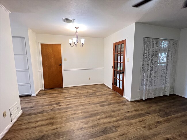 Photo - 2232 Ripple Creek Dr
