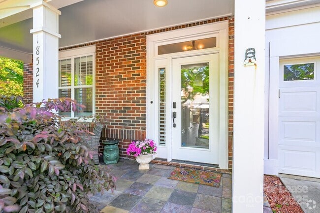 Building Photo - 18524 Mizzenmast Ave Rental
