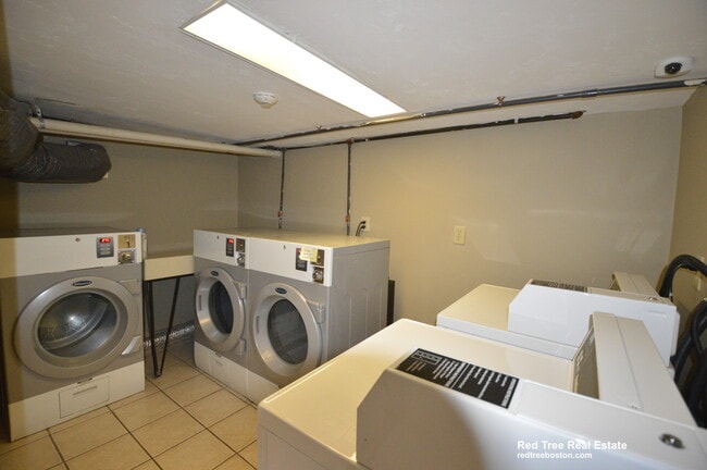 Photo - 17 Highgate St Unit 1