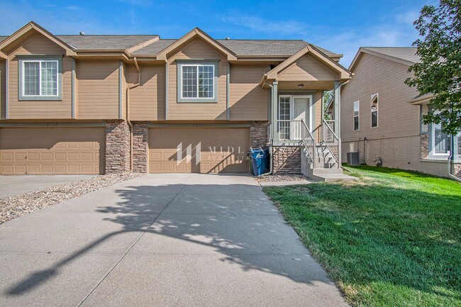 Elkhorn 3 Bedroom Townhome! - Elkhorn 3 Bedroom Townhome!