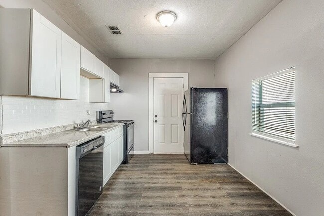 Photo - 3/2/1 in Quiet Van Alstyne Neighborhood