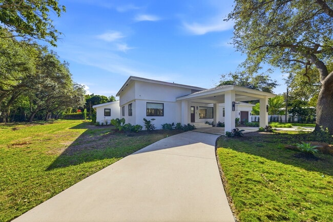 Photo - 8800 SW 118th St