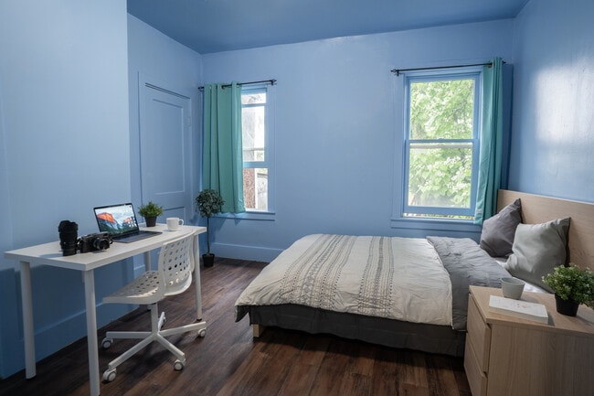 Photo - 3732 Orpwood St