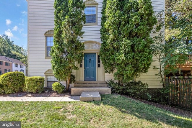 Building Photo - 5743 Burke Towne Ct Rental