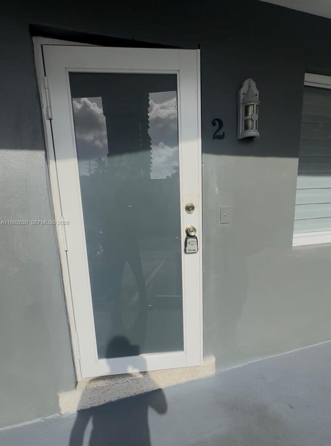 Photo - 920 SE 2nd Ave Unidad 2