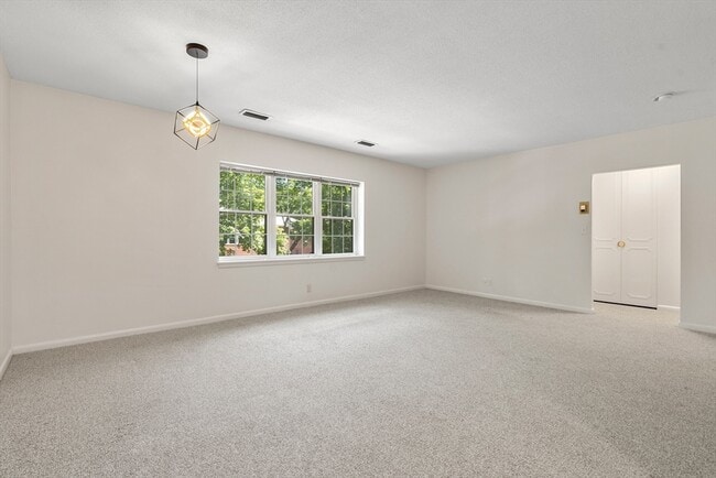 Photo - 10 Lake Shore Ct Unit 3