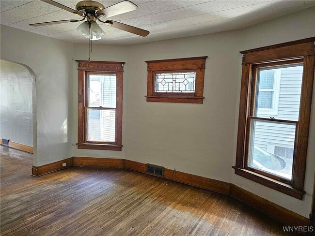 Photo - 793 Tifft St