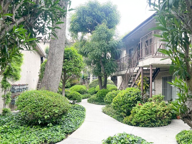 Green Court Apartments